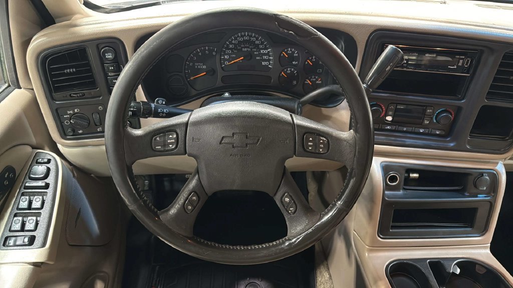 Used 2003 Chevrolet Suburban Z71 AWD/4WD image 15