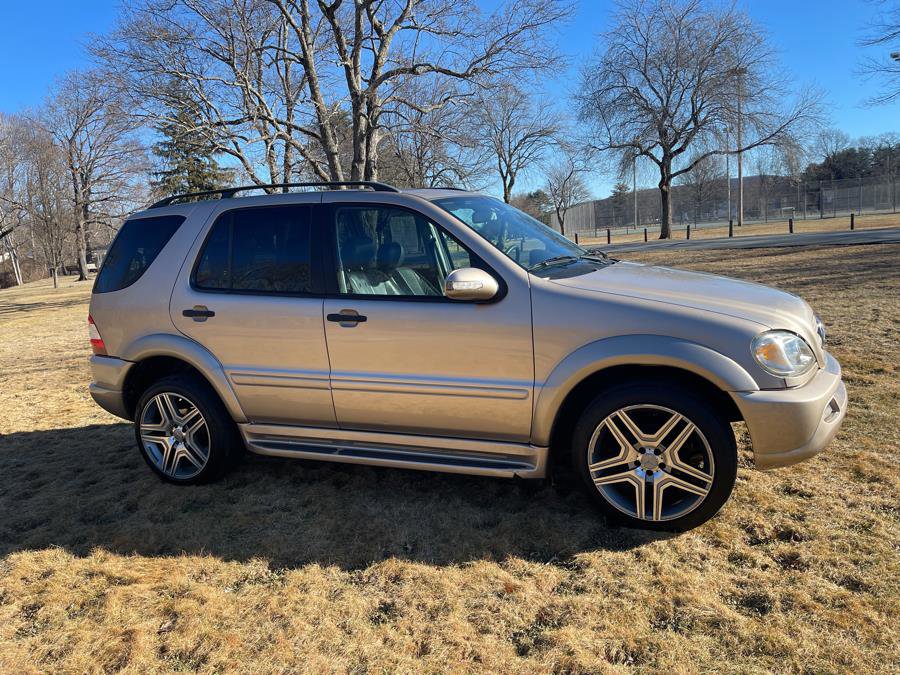 Used 2002 Mercedes-Benz ML 320 4MATIC image 2