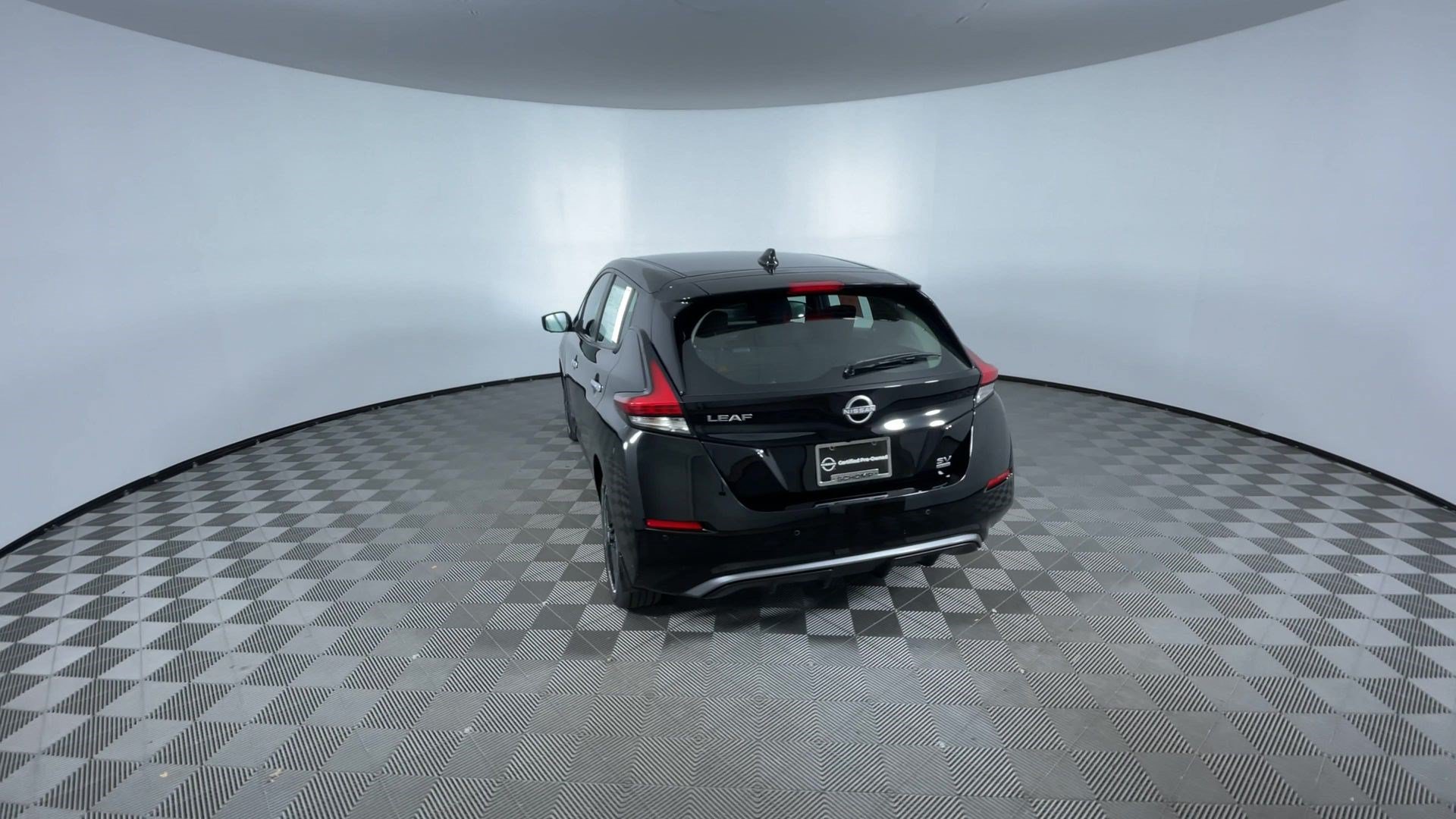 Certified 2025 Nissan Leaf SV Plus FWD image 7
