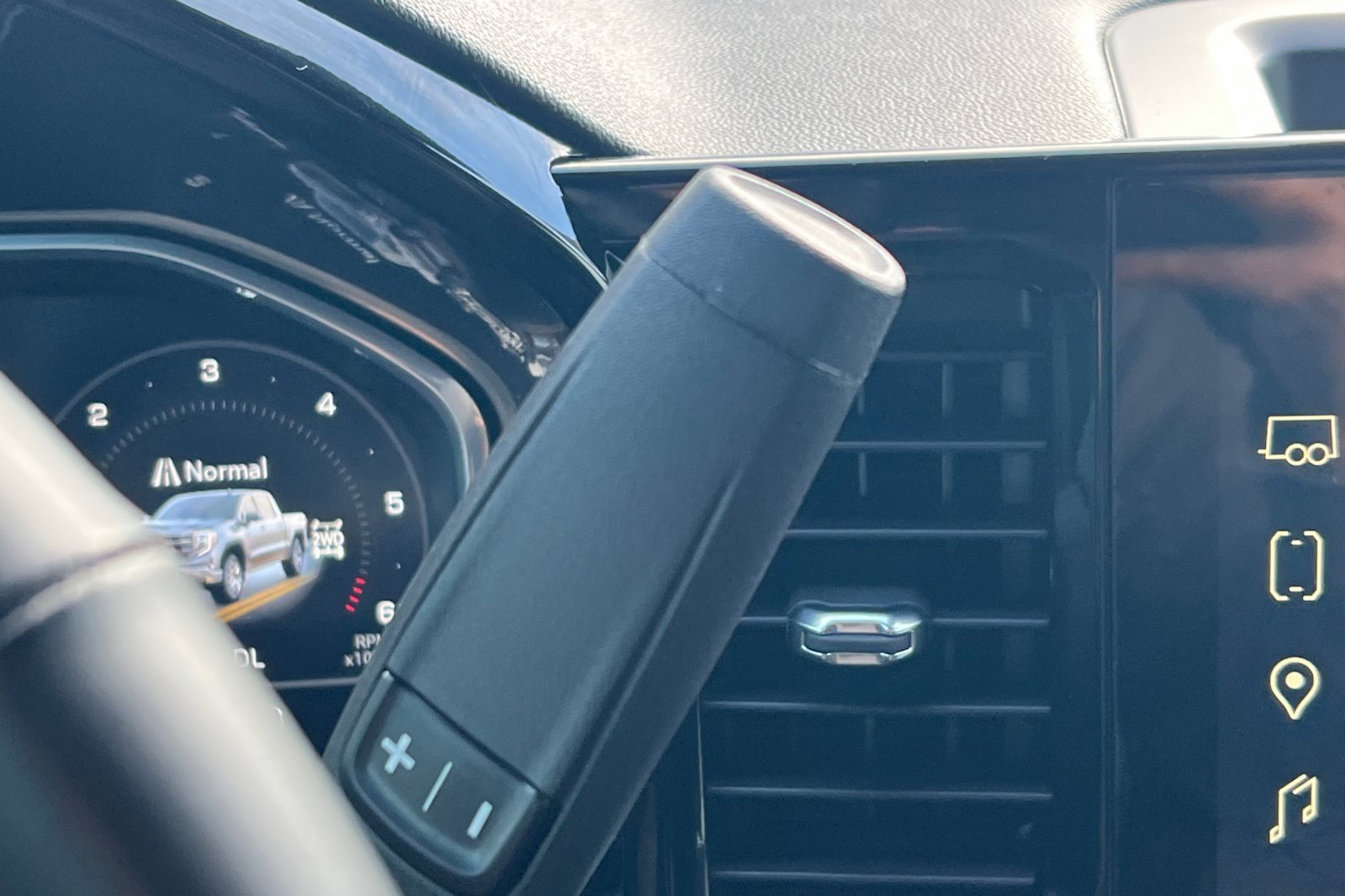 Used 2024 GMC Sierra 1500 Elevation w/ LPO, Elevation Black Package image 19