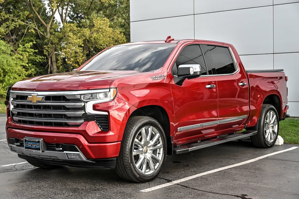 Used 2023 Chevrolet Silverado 1500 High Country w/ High Country Premium Package AWD/4WD image 5