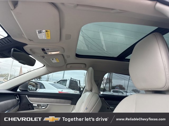 Used 2023 Volvo S90 B6 Ultimate image 14