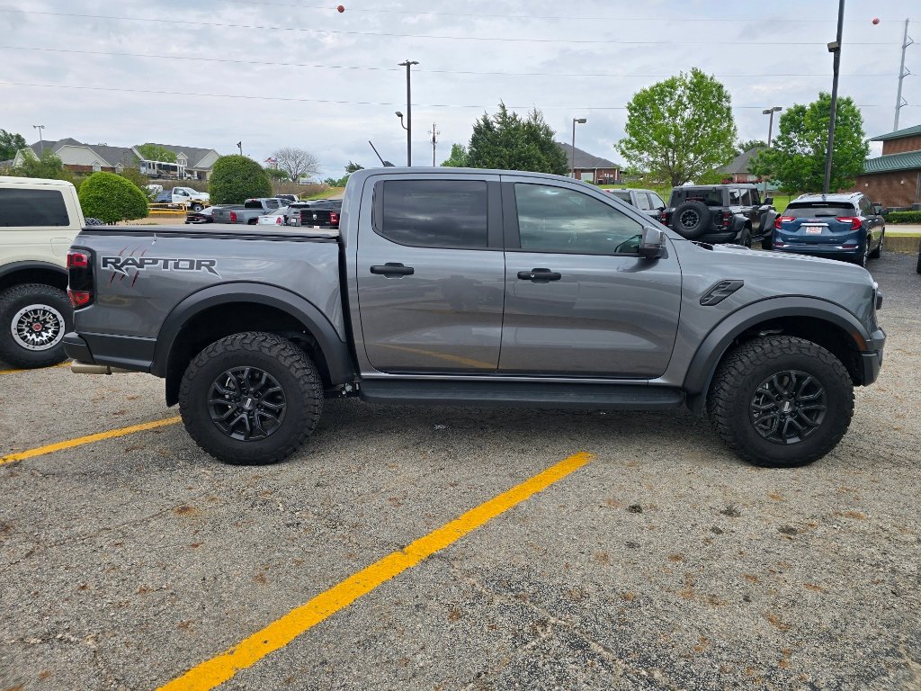 Used 2025 Ford Ranger Raptor image 4