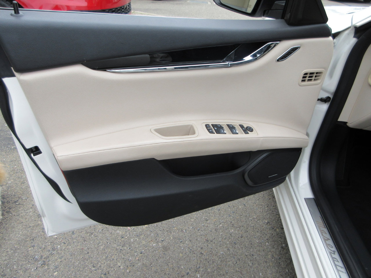 Used 2022 Maserati Quattroporte Modena image 6