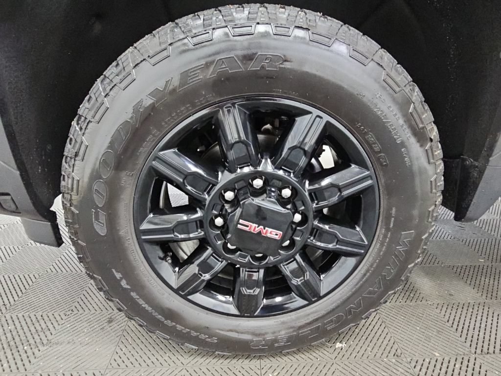 Used 2024 GMC Sierra 2500 AT4 w/ Technology Package AWD/4WD image 49