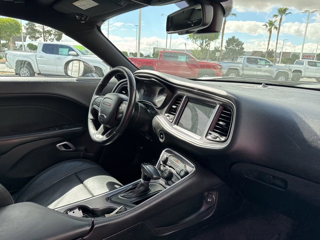 Used 2016 Dodge Challenger R/T Plus image 20