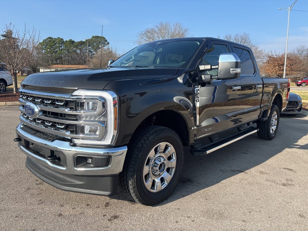 New 2025 Ford F250 Lariat w/ Chrome Package image 3