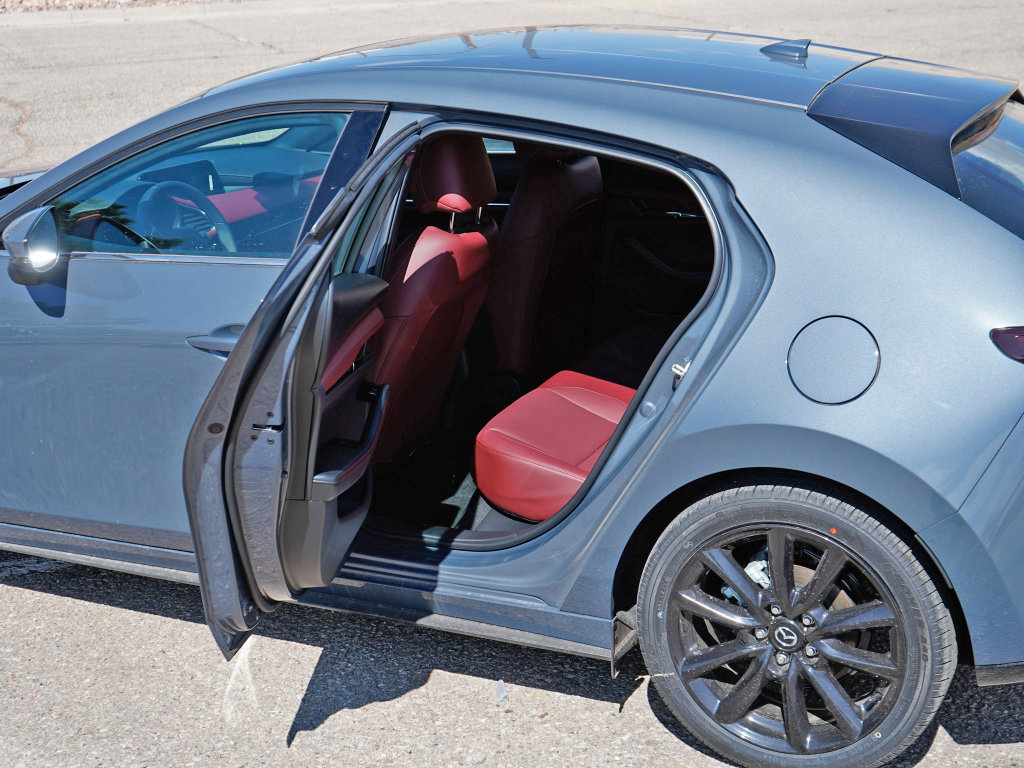 New 2026 MAZDA MAZDA3 2.5 S Hatchback w/ Premium Pkg image 9