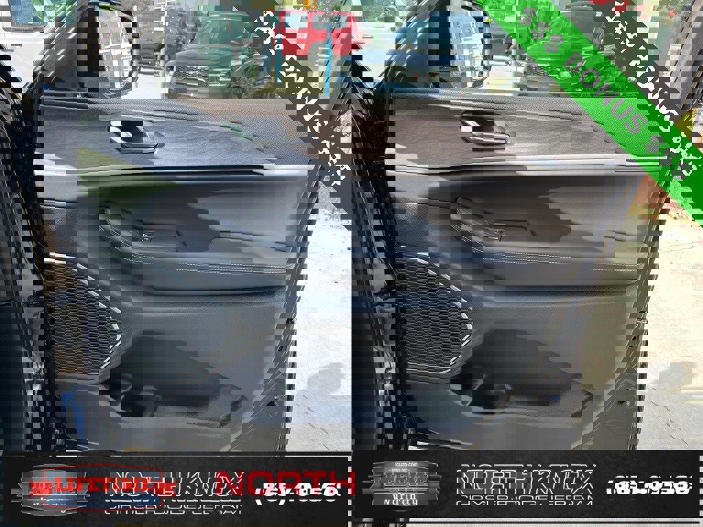 New 2025 Jeep Grand Cherokee L Limited w/ Black Appearance Package image 32