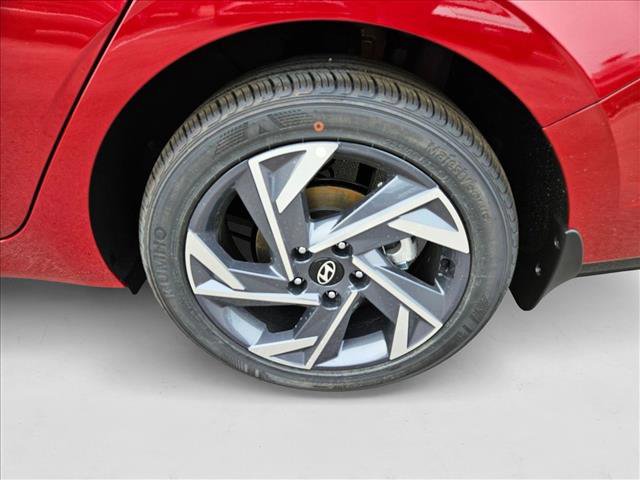New 2025 Hyundai Elantra Sport image 11