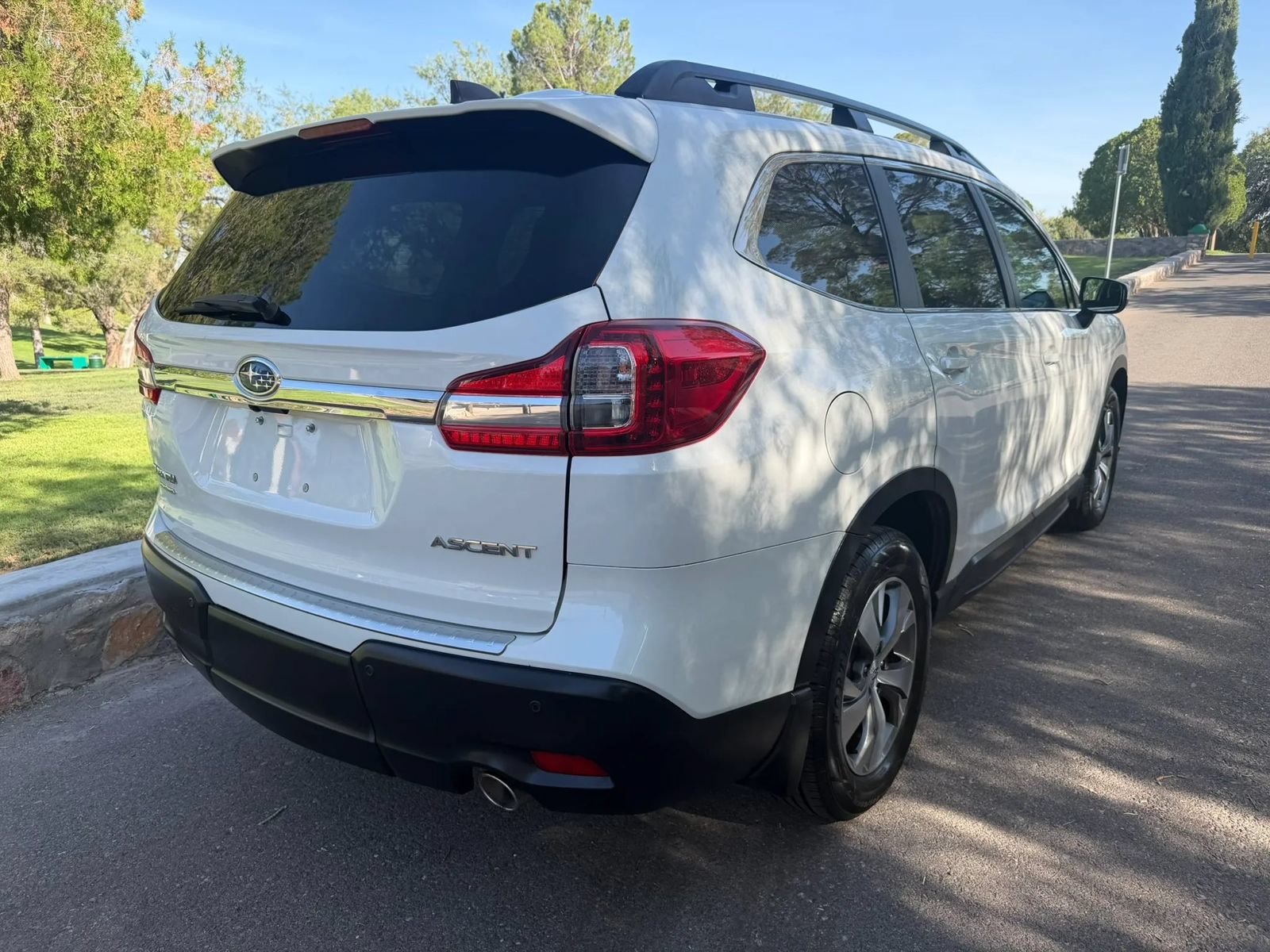 Used 2021 Subaru Ascent Premium w/ Convenience Package AWD/4WD image 5