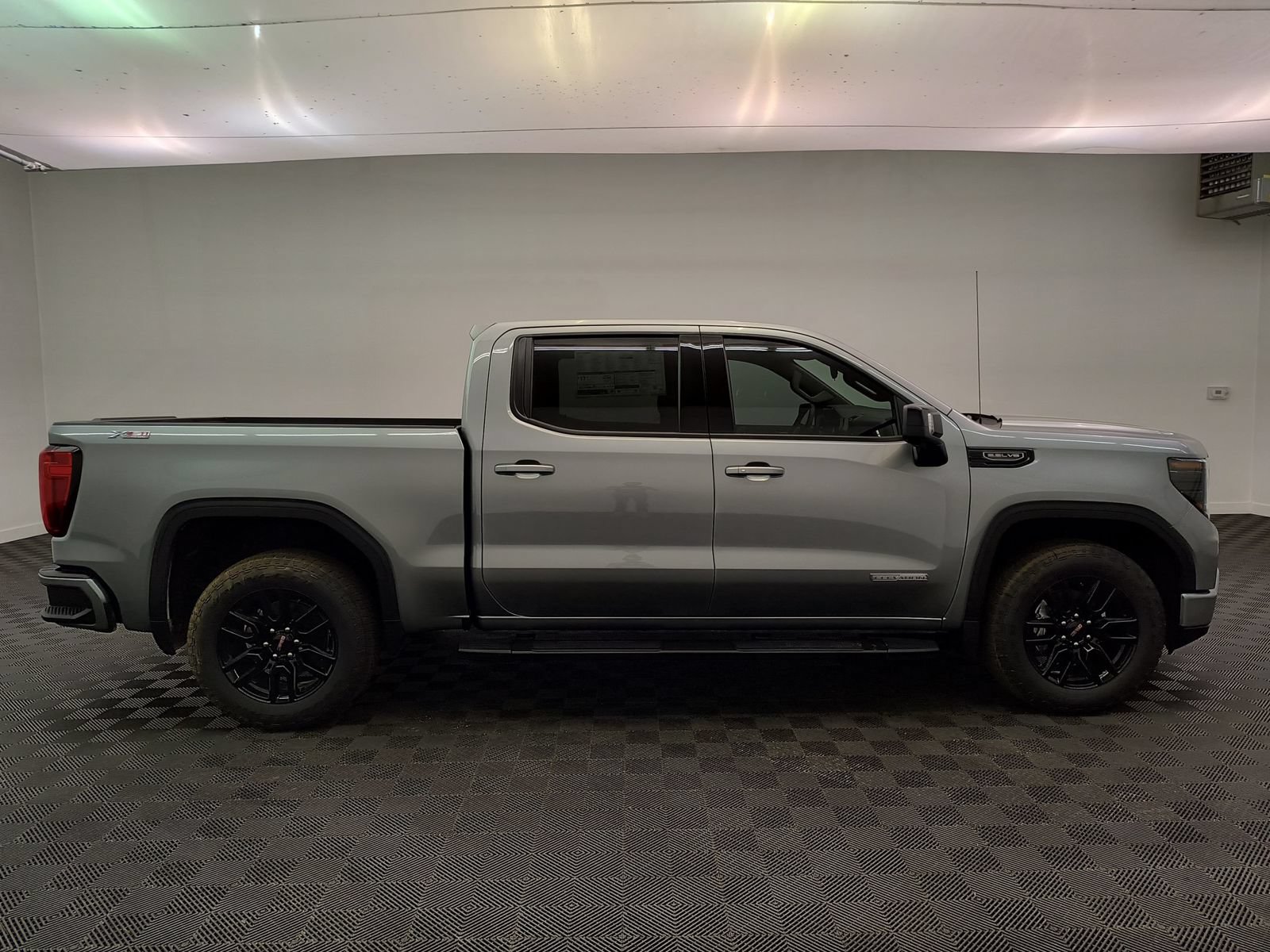 New 2026 GMC Sierra 1500 Elevation w/ Elevation Premium Package AWD/4WD image 8