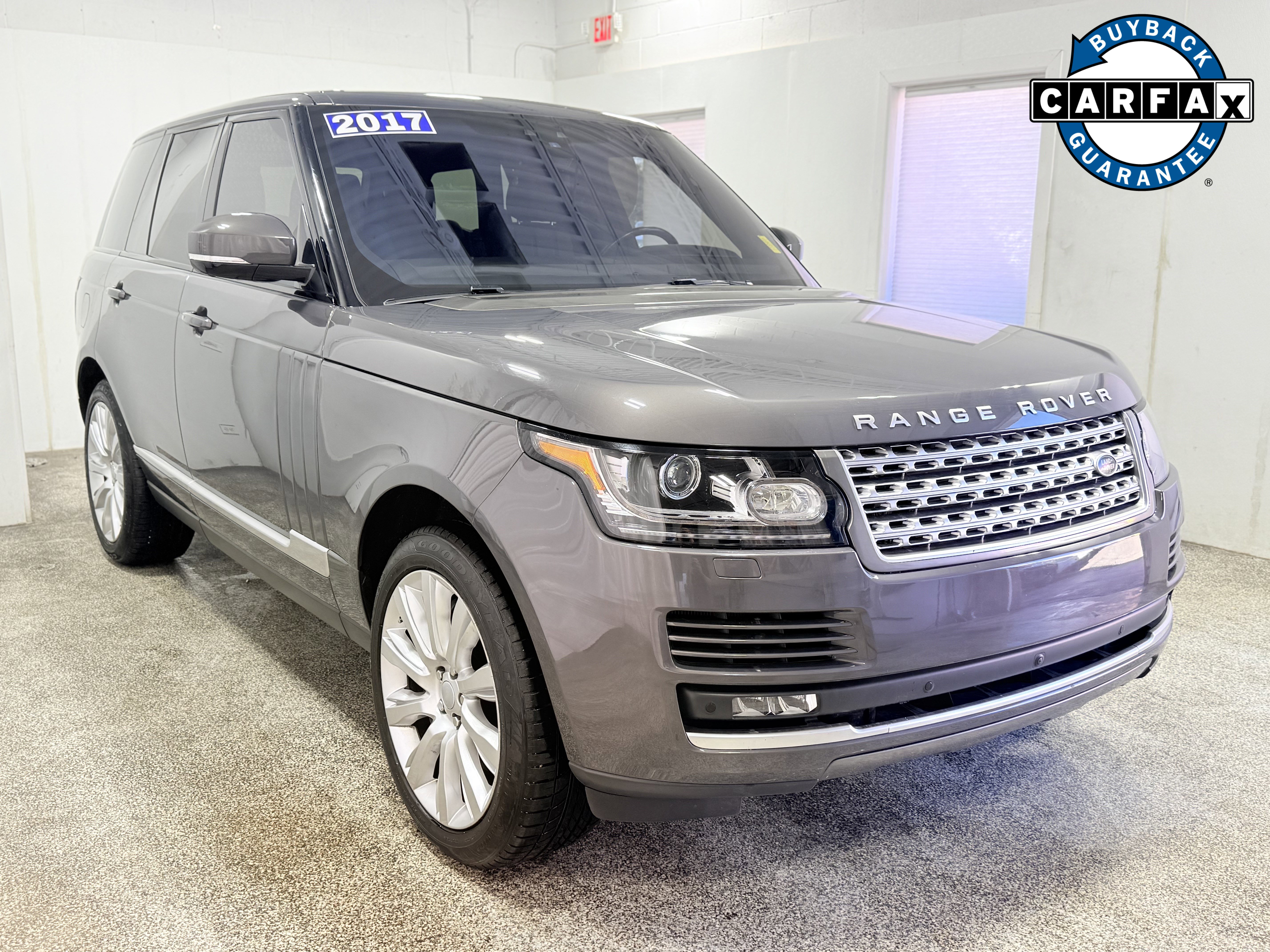 Used 2017 Land Rover Range Rover Supercharged image 1