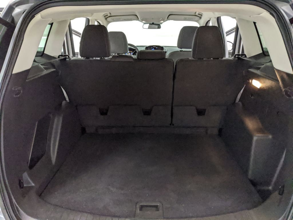 Used 2017 Ford Escape SE image 18