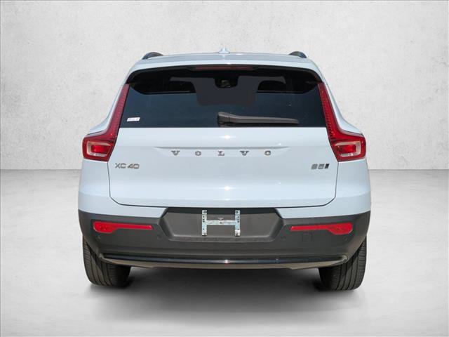 Used 2024 Volvo XC40 B5 Plus AWD/4WD image 6