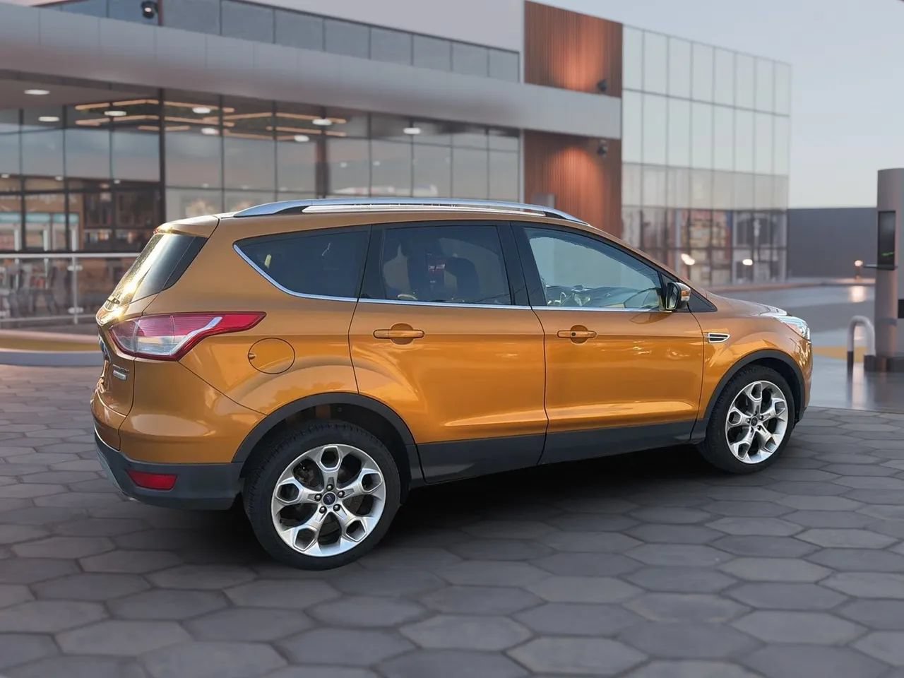 Used 2016 Ford Escape Titanium w/ Equipment Group 301A FWD image 13