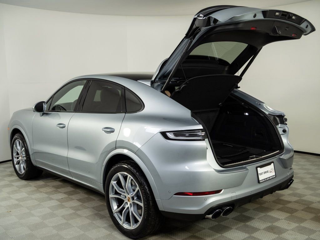 New 2026 Porsche Cayenne Base image 33