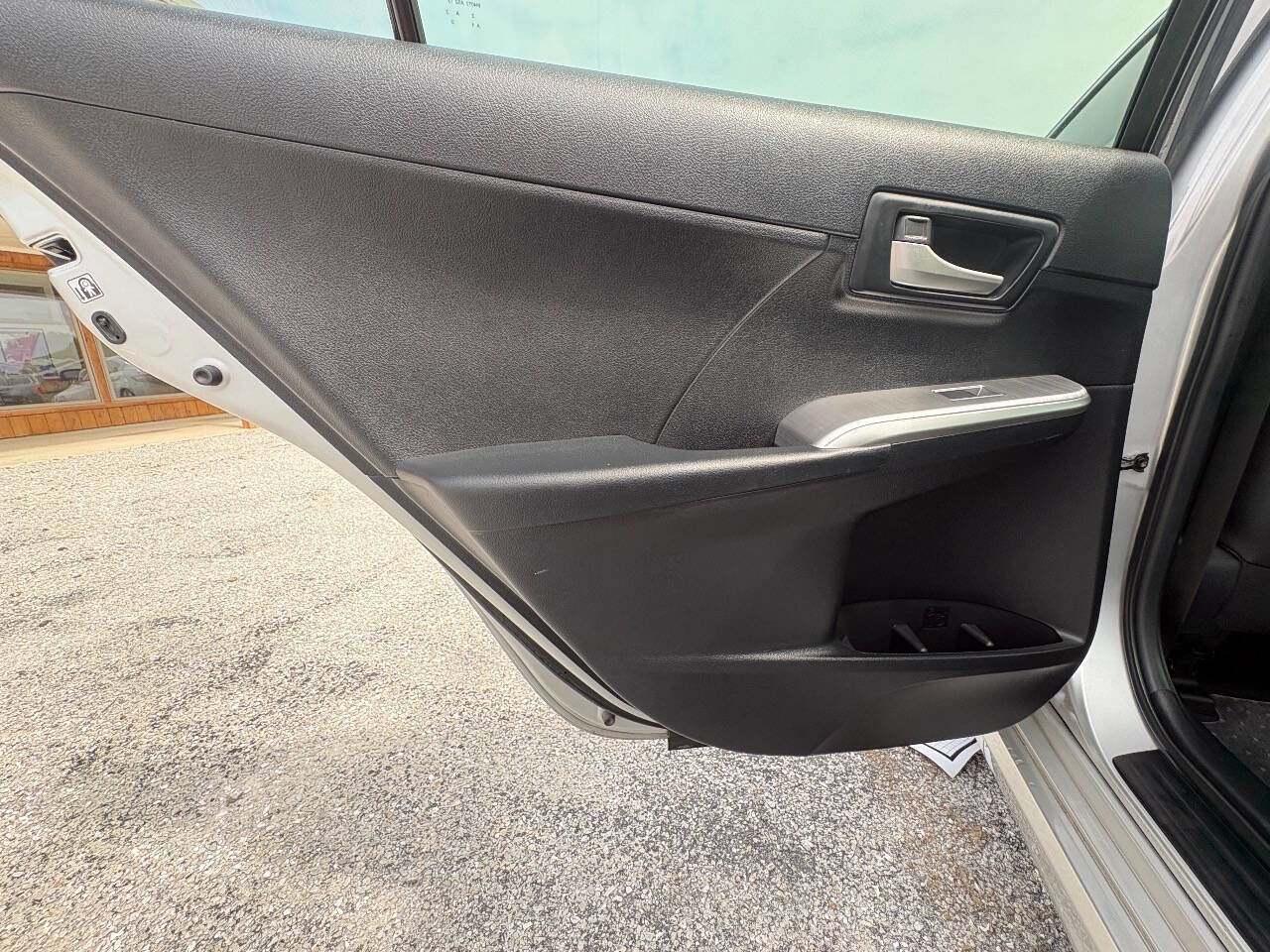 Used 2013 Toyota Camry SE w/ Convenience Pkg FWD image 8