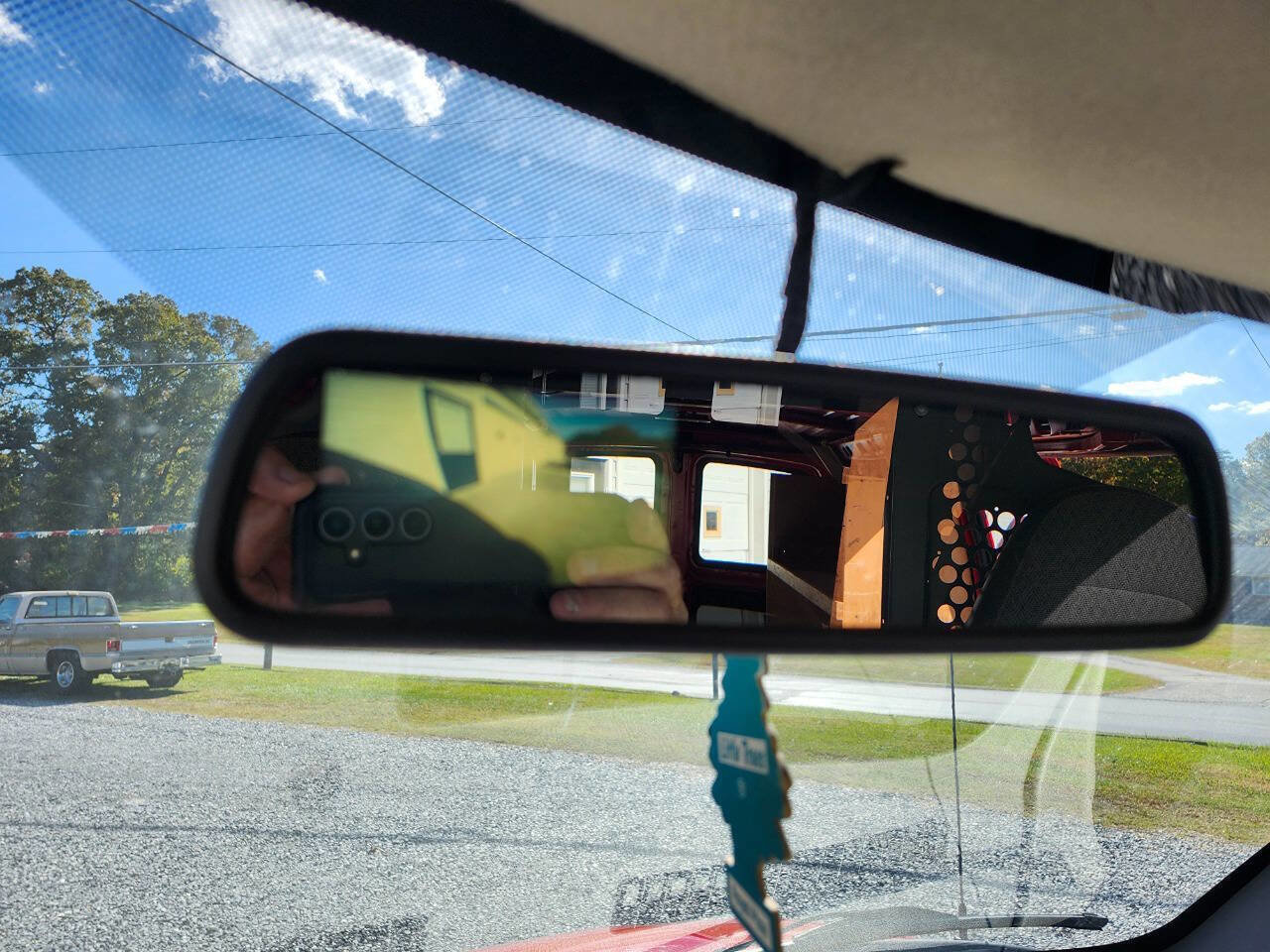 Used 2015 GMC Savana 2500 image 16