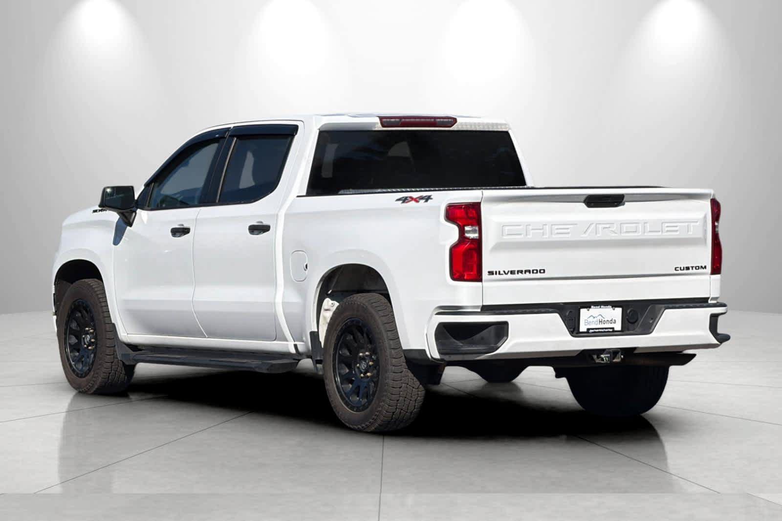 Used 2021 Chevrolet Silverado 1500 Custom AWD/4WD image 6