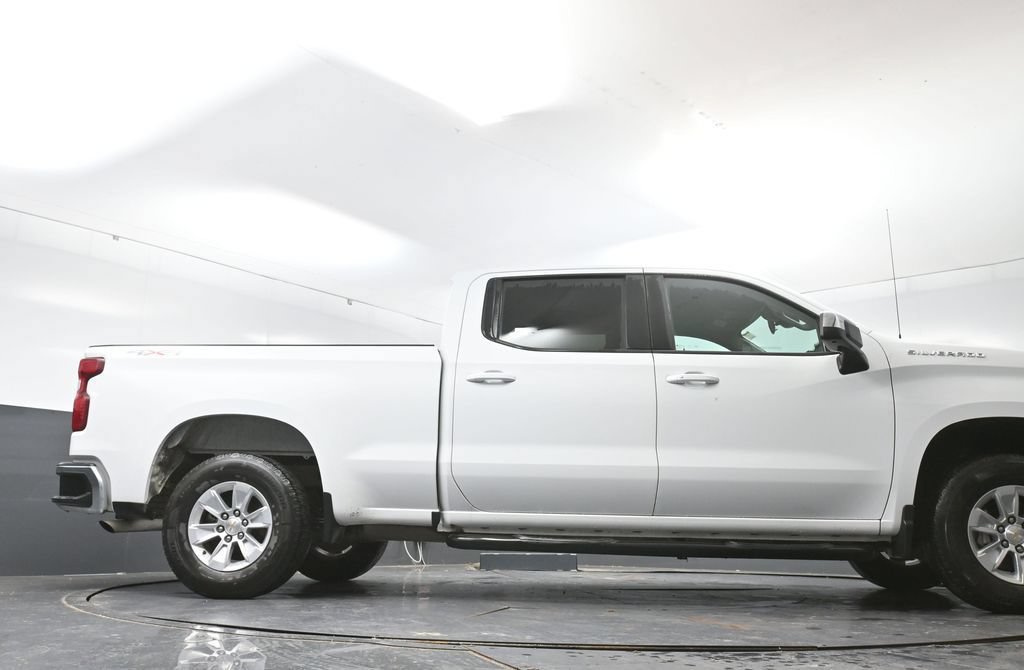 Used 2025 Chevrolet Silverado 1500 LT w/ Work Truck Package AWD/4WD image 25