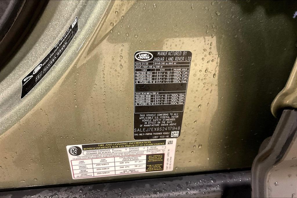 Used 2025 Land Rover Defender 110 S image 19