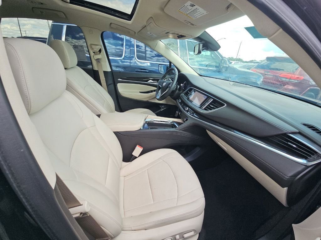 Used 2023 Buick Enclave Essence w/ Experience Buick Package FWD image 11