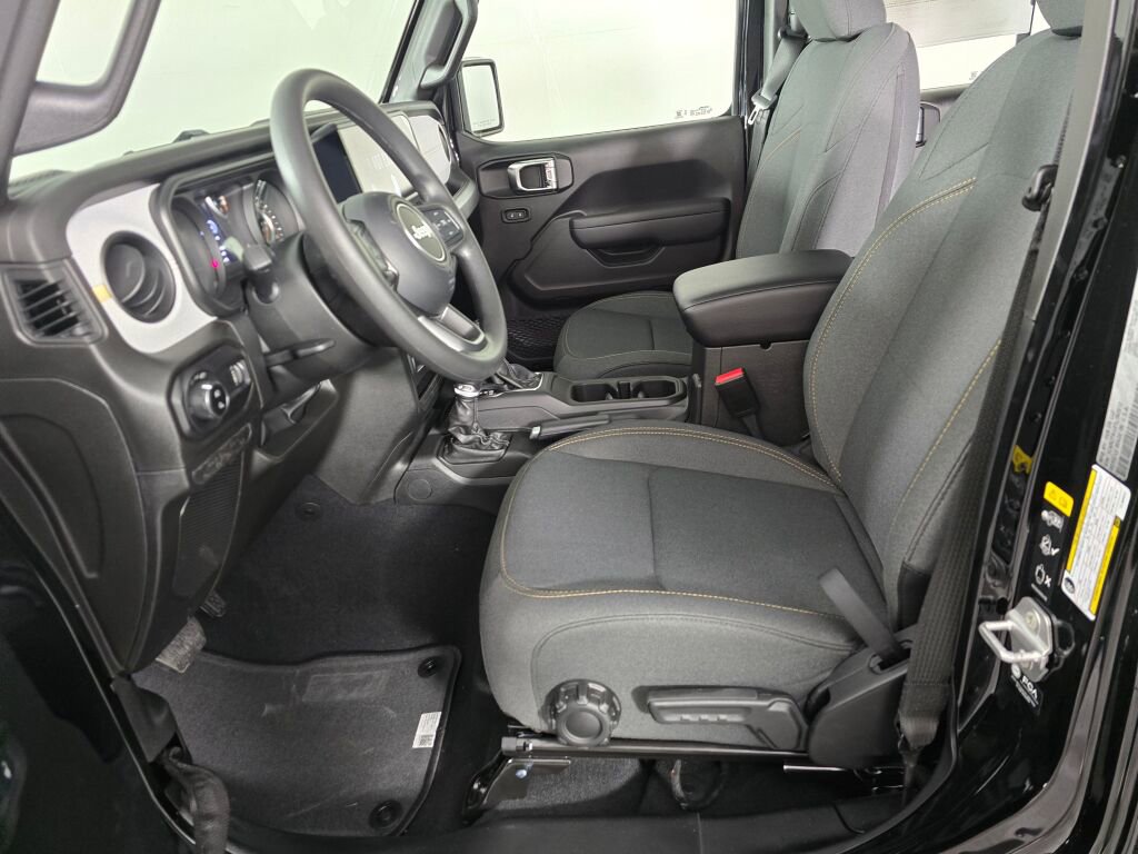 New 2026 Jeep Gladiator Sport image 17