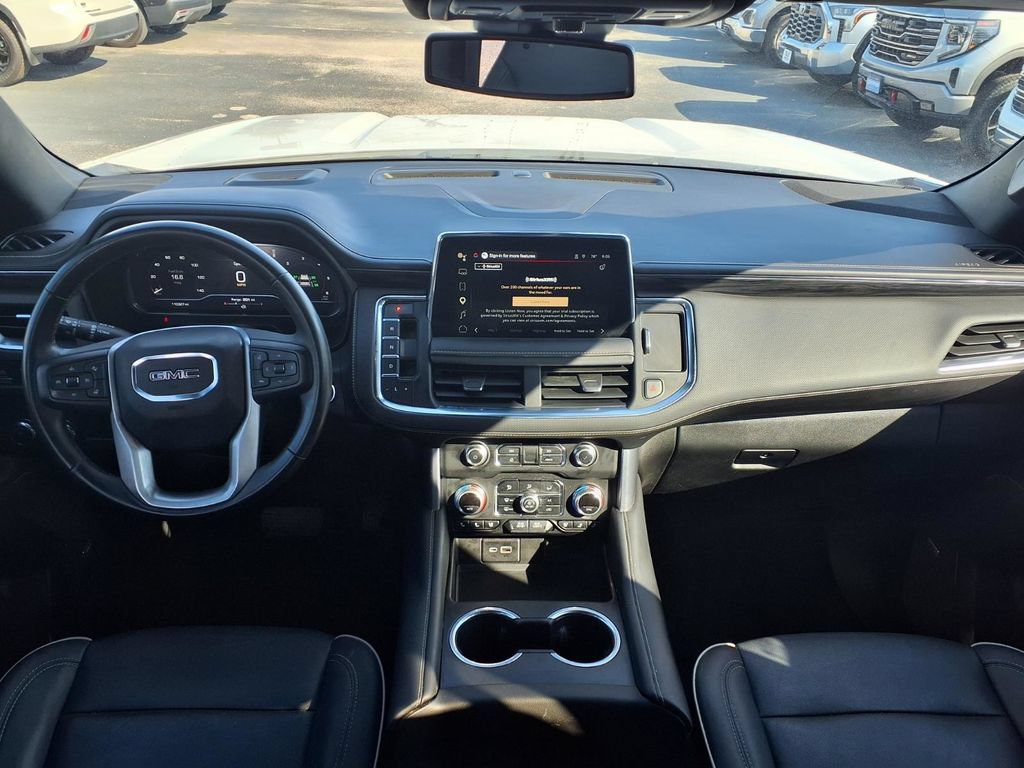 Used 2023 GMC Yukon XL SLT w/ SLT Luxury Package RWD image 3