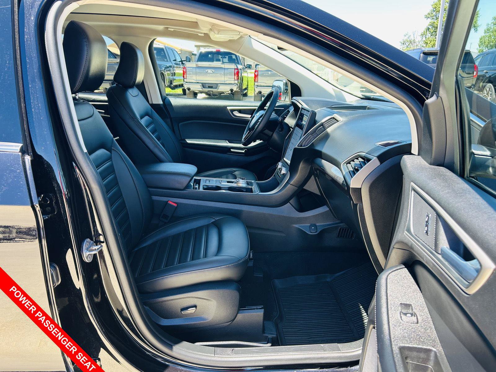 Used 2024 Ford Edge SEL w/ Convenience Package AWD/4WD image 33
