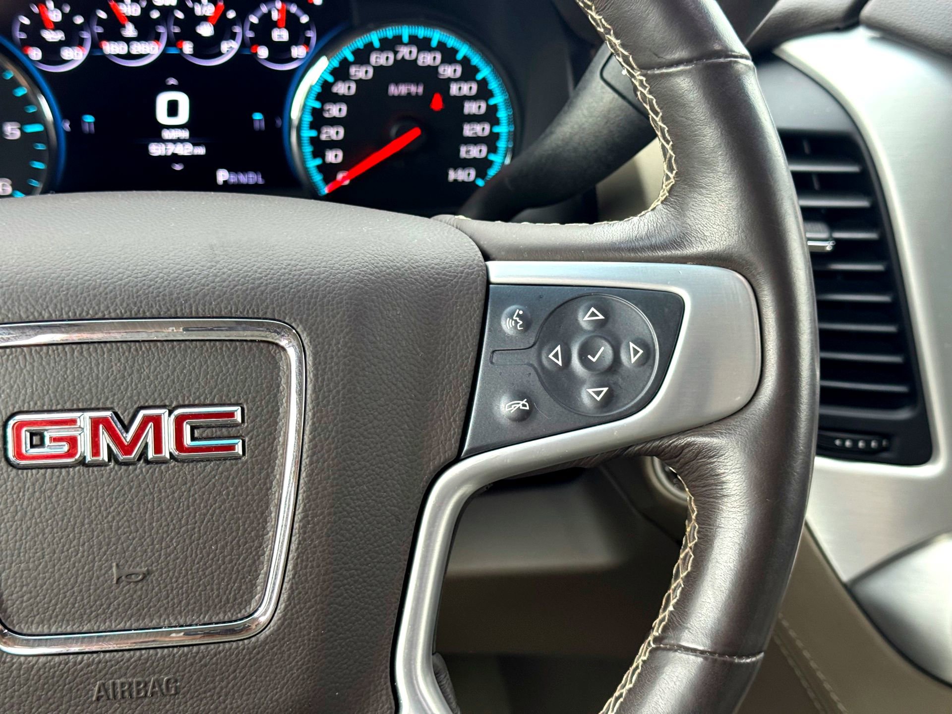 Used 2017 GMC Yukon SLT w/ Open Road Package image 28