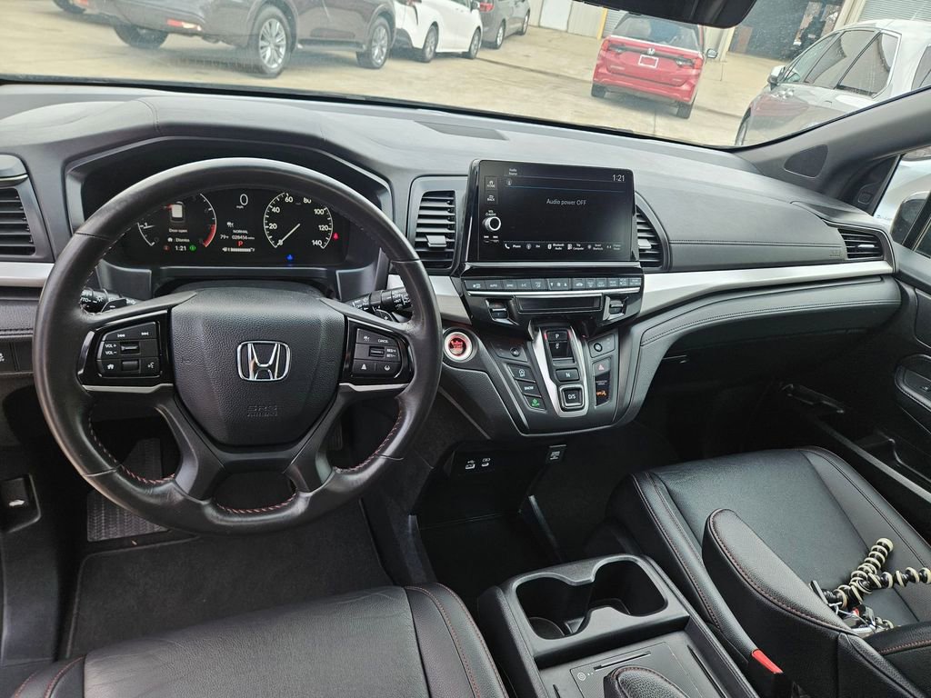 Used 2025 Honda Odyssey Sport-L image 16