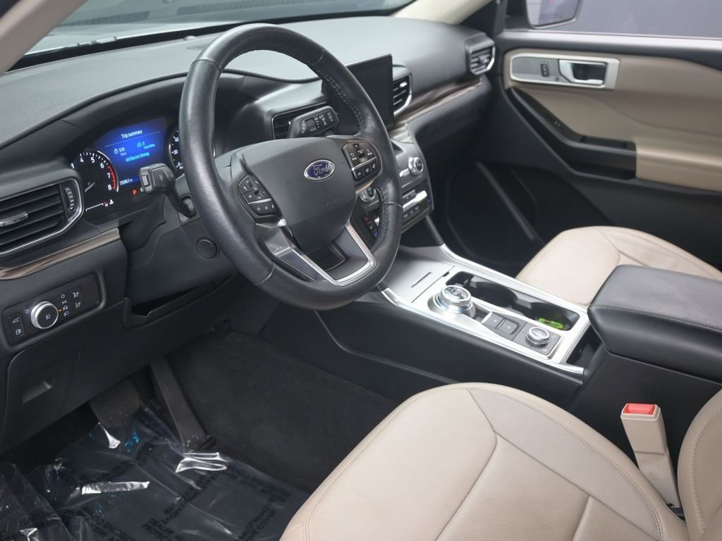 Used 2020 Ford Explorer Limited w/ Hybrid Equipment Group 310A image 14