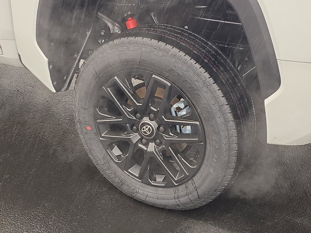 New 2025 Toyota Tundra Limited image 10