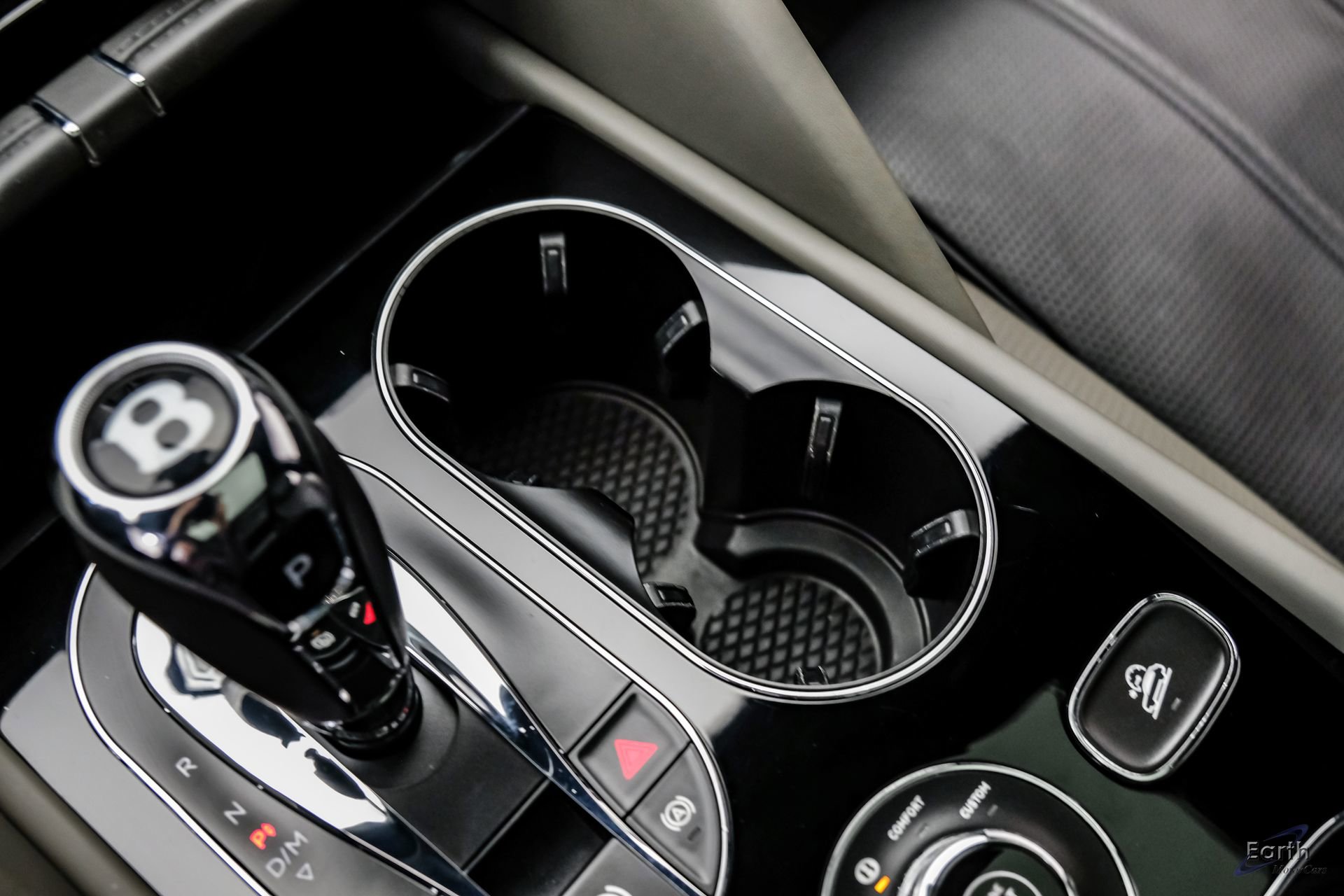 Used 2022 Bentley Bentayga AWD/4WD image 62