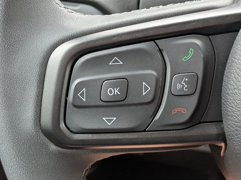 Used 2025 Jeep Wrangler Unlimited Sport AWD/4WD image 24