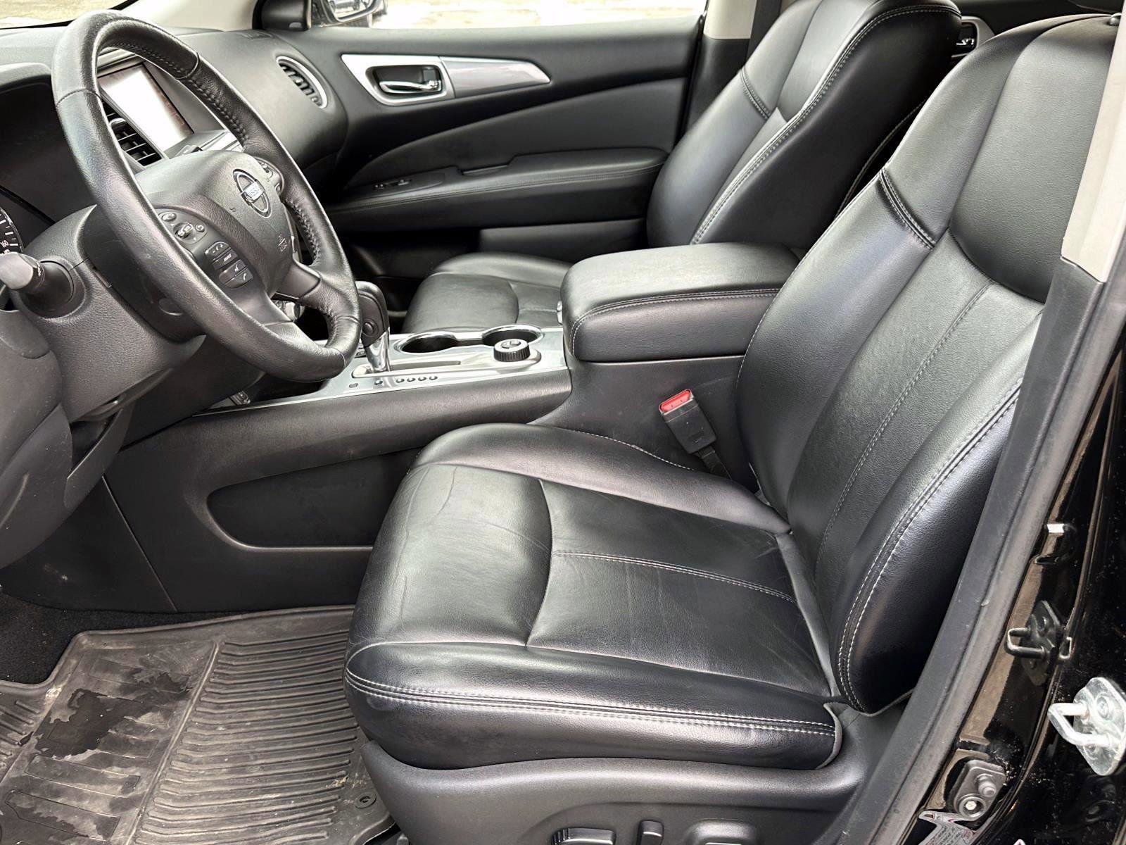 Used 2019 Nissan Pathfinder SL image 16