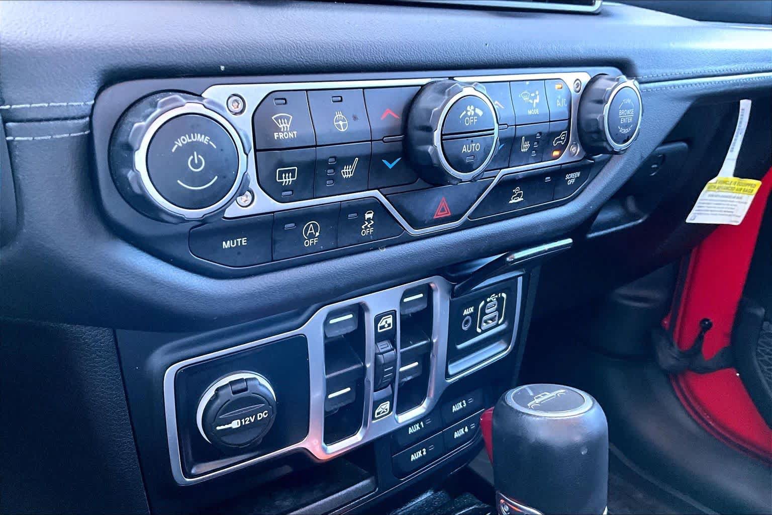 Used 2024 Jeep Gladiator Sport AWD/4WD image 34