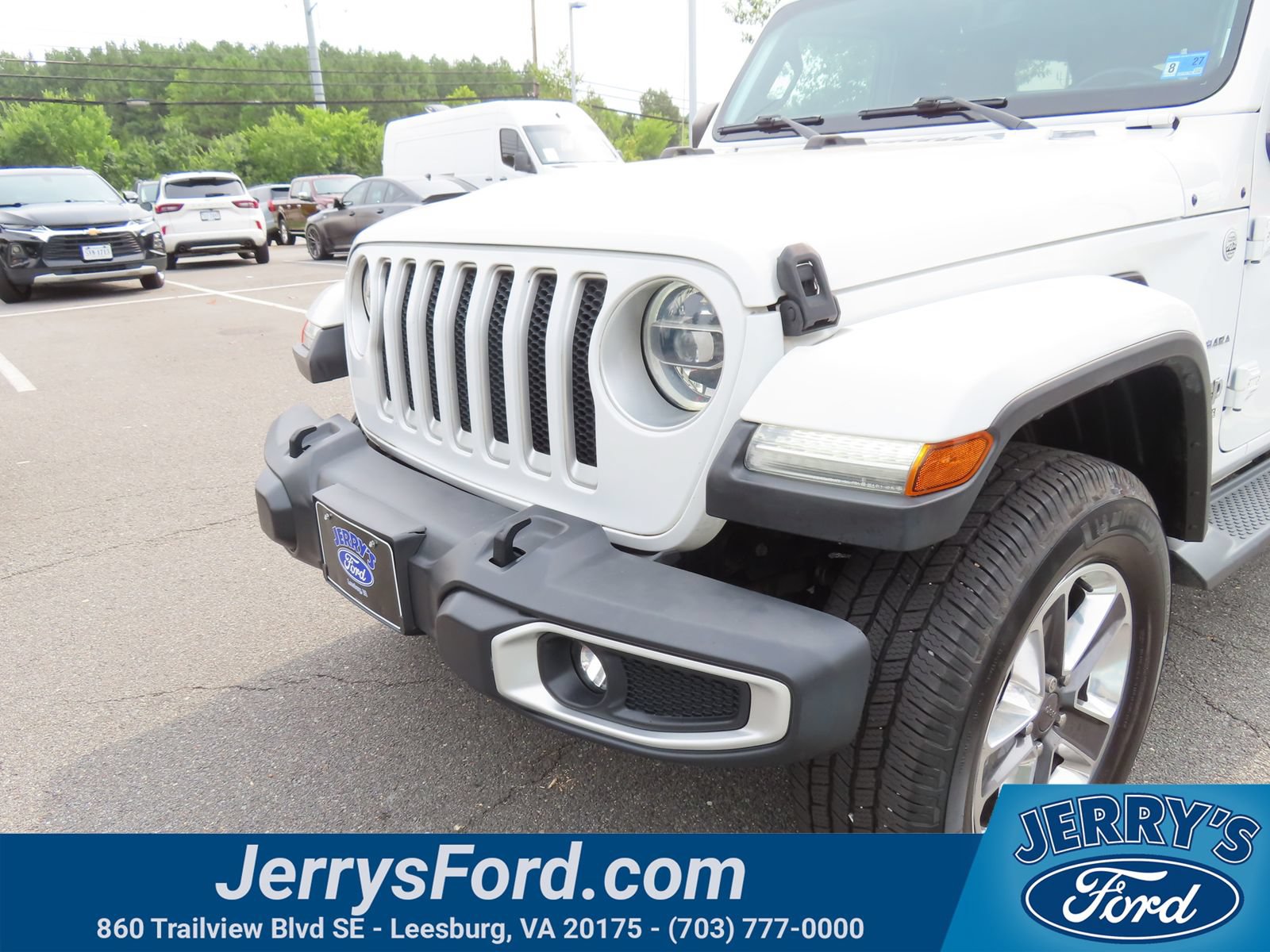Used 2020 Jeep Wrangler Unlimited Sahara AWD/4WD image 9