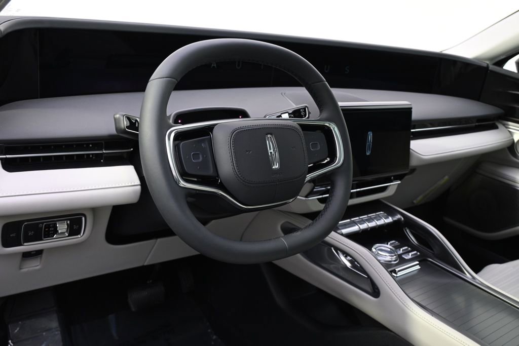 New 2026 Lincoln Nautilus Reserve image 11