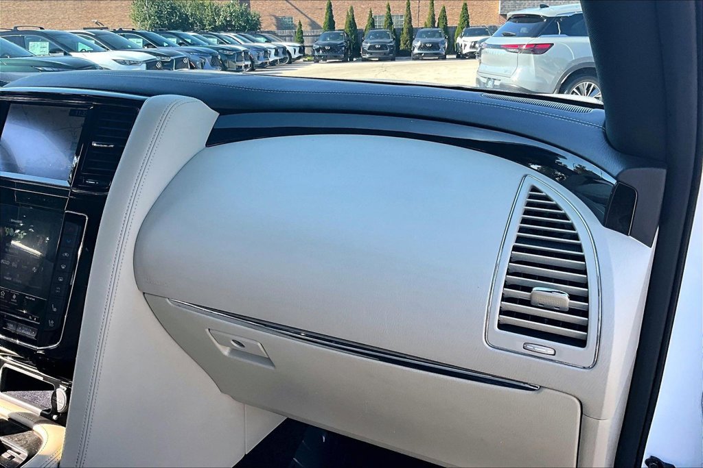 Used 2021 INFINITI QX80 Sensory w/ All-Season Package AWD/4WD image 27