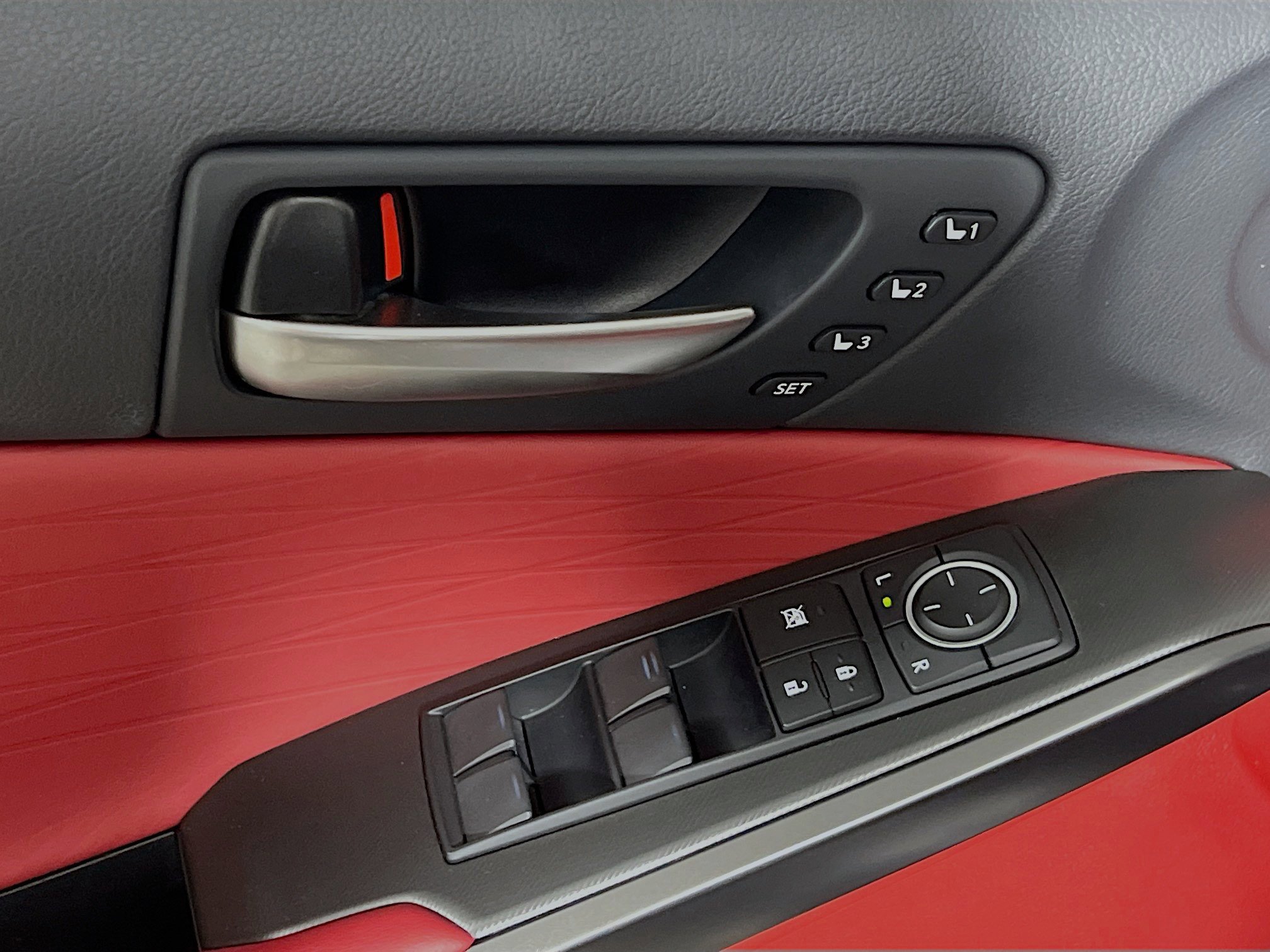 Used 2023 Lexus IS 350 F Sport w/ Navigation Package image 17