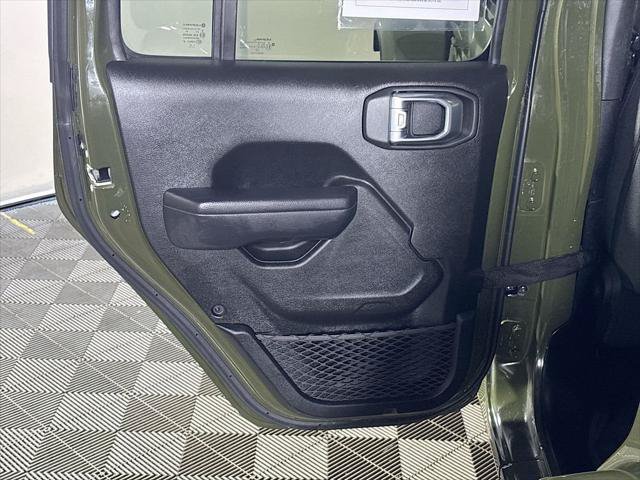 Certified 2024 Jeep Wrangler Unlimited AWD/4WD image 19