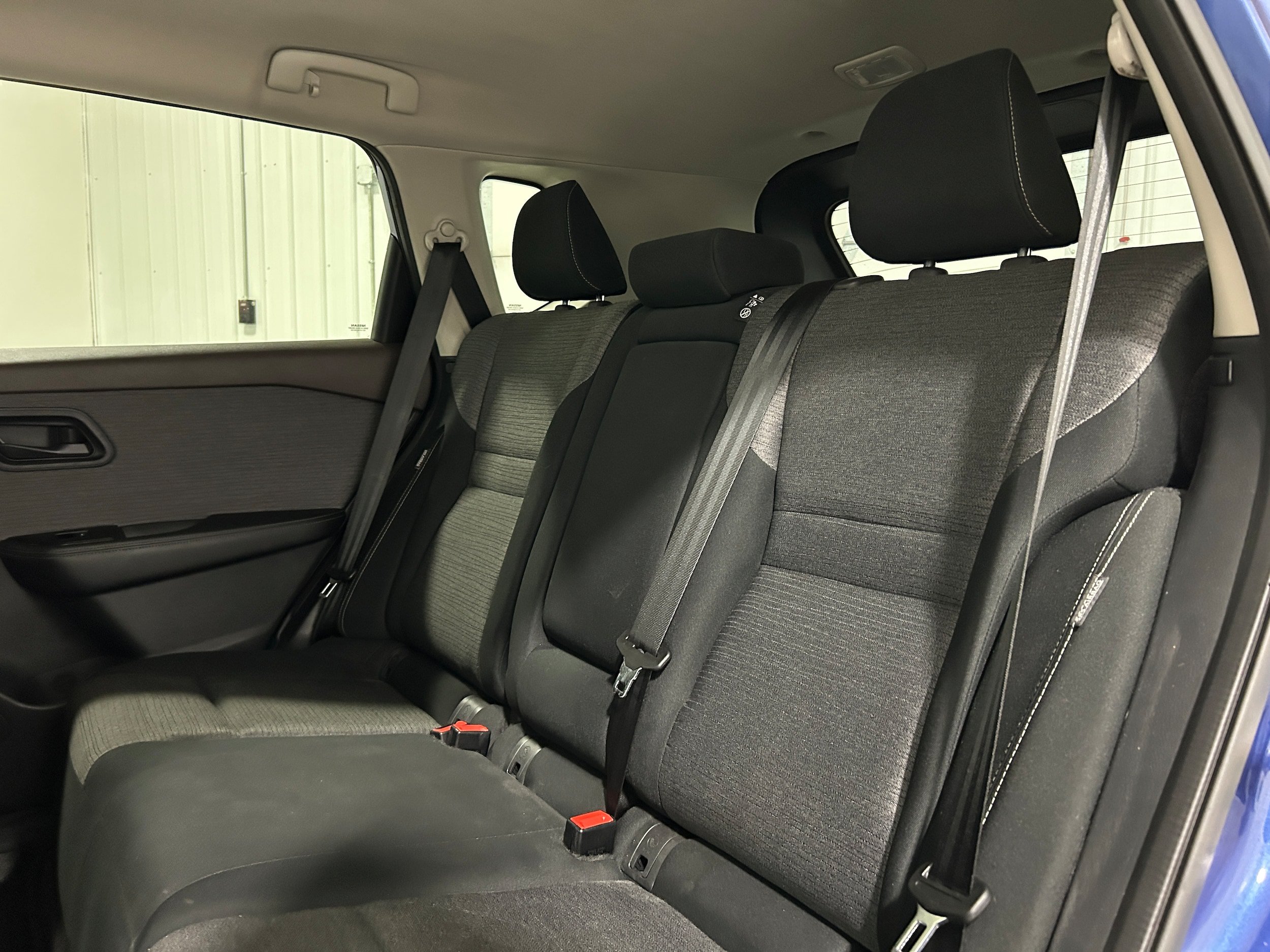 Used 2022 Nissan Rogue S AWD/4WD image 27