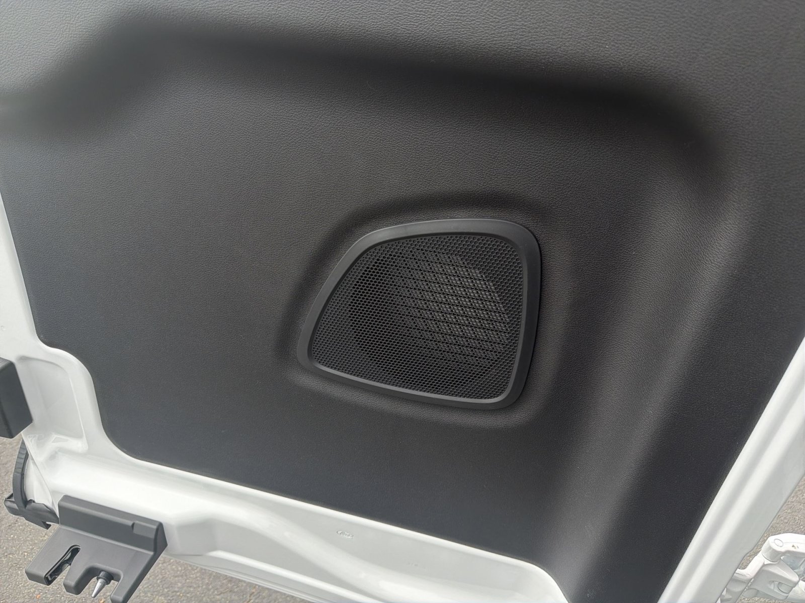 New 2026 Ford Transit 250 148 Medium Roof RWD image 37