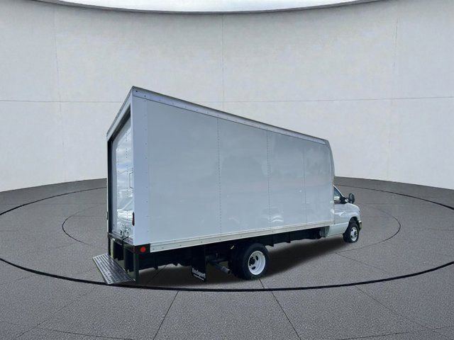New 2025 Ford E-450 and Econoline 450 Super Duty w/ Power Equipment Group RWD image 7