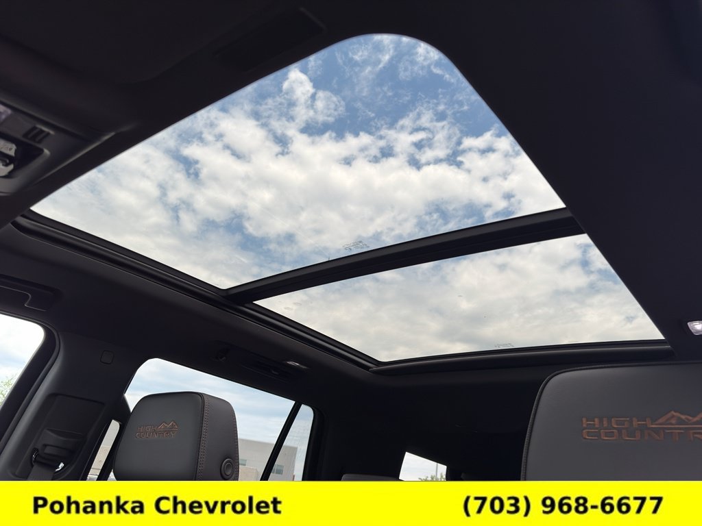 New 2026 Chevrolet Tahoe High Country AWD/4WD image 21