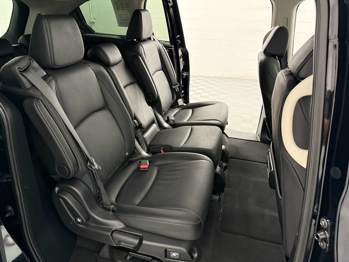 Used 2025 Honda Odyssey EX-L image 12
