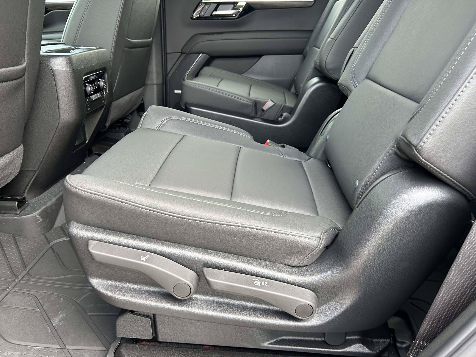New 2026 Chevrolet Tahoe LT w/ Comfort Package AWD/4WD image 13