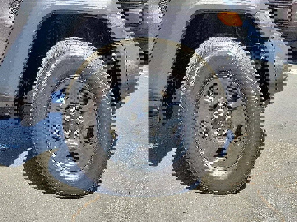 Used 2022 Jeep Wrangler Unlimited Sport image 26